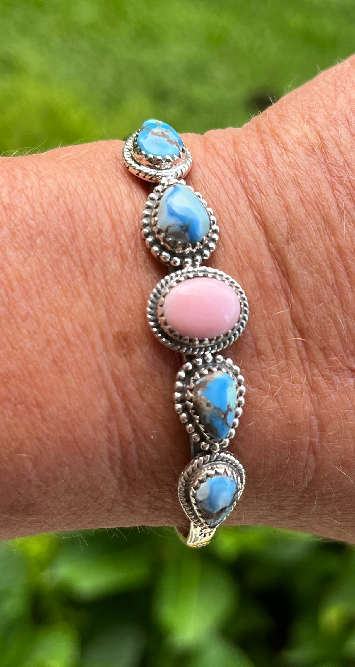 Golden Hills/Pink Conch Cuff