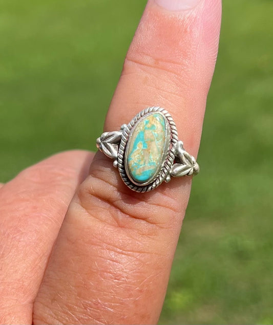 Royston Ribbon Ring