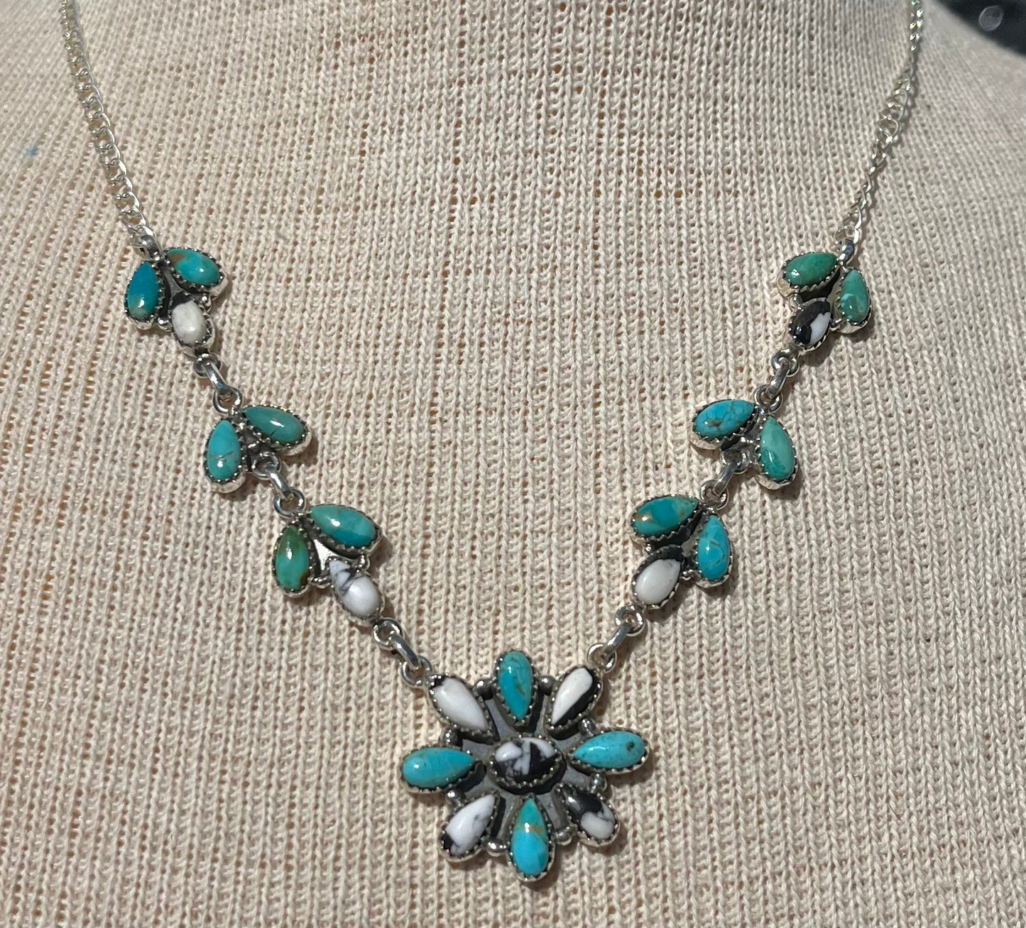 Kingman/White Buffalo Necklace